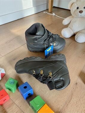 Sonoma‎ Waterproof Hiking Boots Toddler Size 7 Black Casual Outdoor STEPS NWT